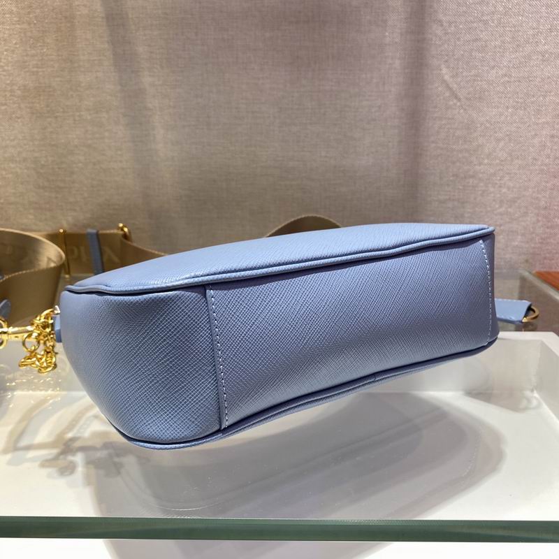 Bolsa Prada Hobo Re-Edition Re-Nylon