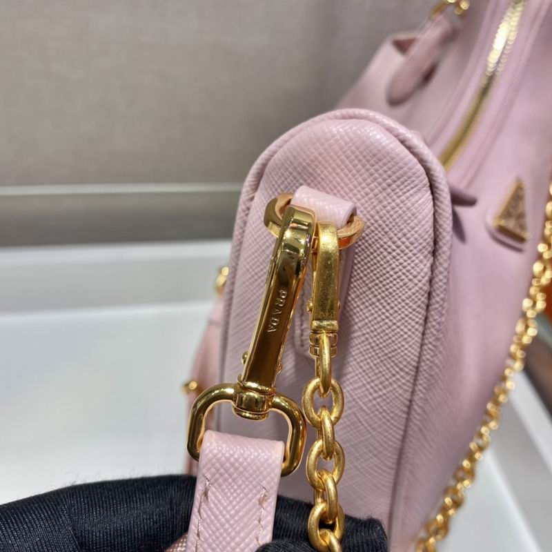 Bolsa Prada Hobo Re-Edition Re-Nylon