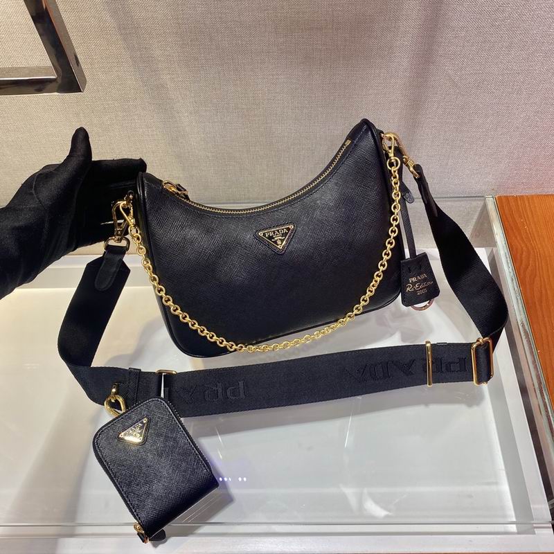 Bolsa Prada Hobo Re-Edition Re-Nylon