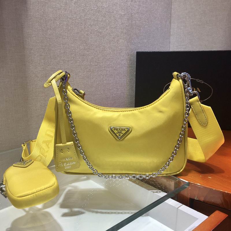 Bolsa Prada Hobo Re-Nylon