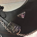 Bolsa Prada Hobo Re-Nylon