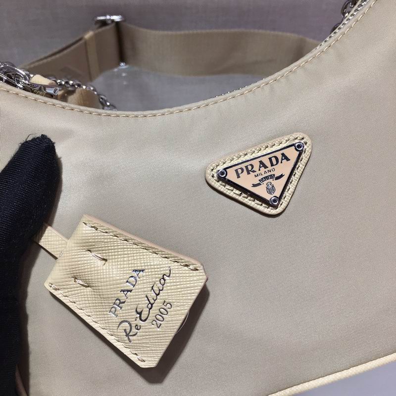 Bolsa Prada Hobo Re-Nylon
