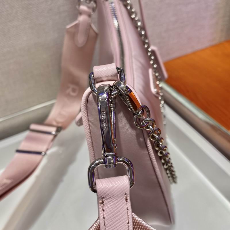 Bolsa Prada Hobo Re-Nylon