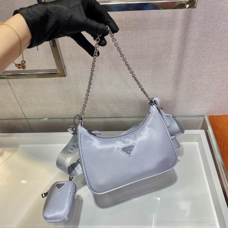 Bolsa Prada Hobo Re-Nylon