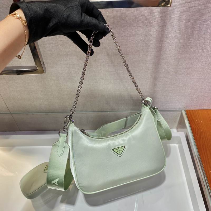 Bolsa Prada Hobo Re-Nylon