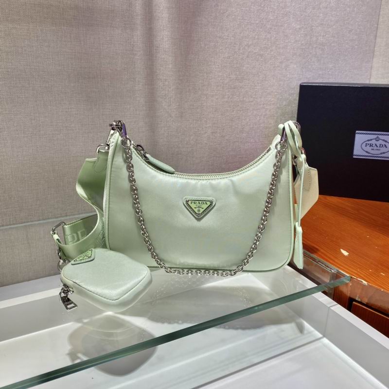 Bolsa Prada Hobo Re-Nylon