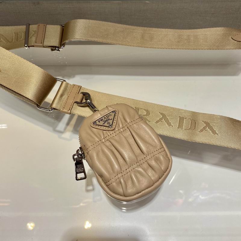 Bolsa Prada Hobo Re-Nylon
