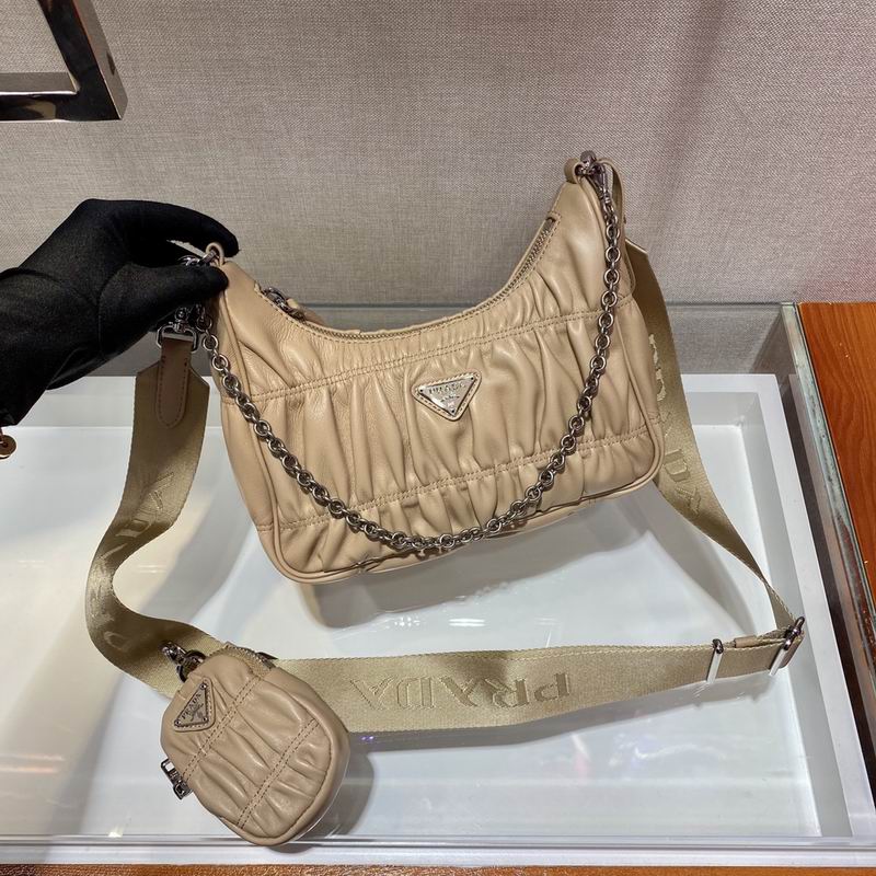 Bolsa Prada Hobo Re-Nylon
