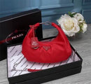 Bolsa Prada Re-Edition