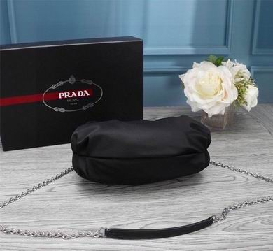 Bolsa Prada Re-Edition