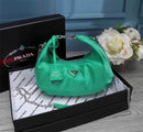 Bolsa Prada Re-Edition