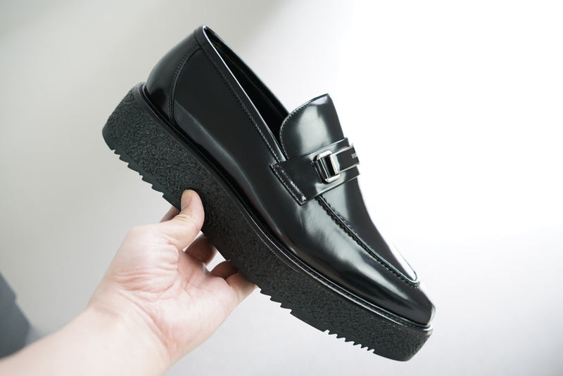 Sapato Prada