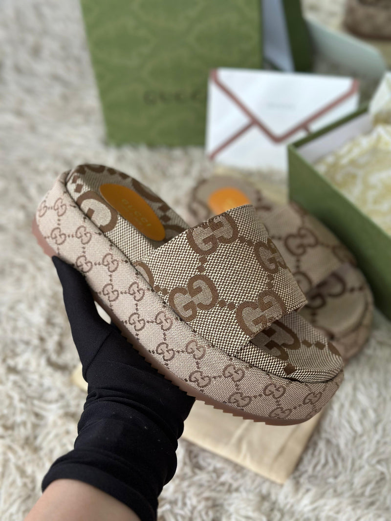 Slide Gucci Platform Sandal