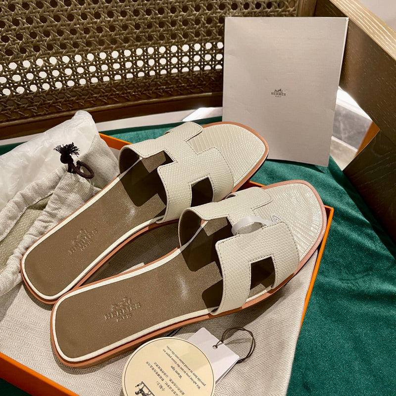 Sandália Hermès