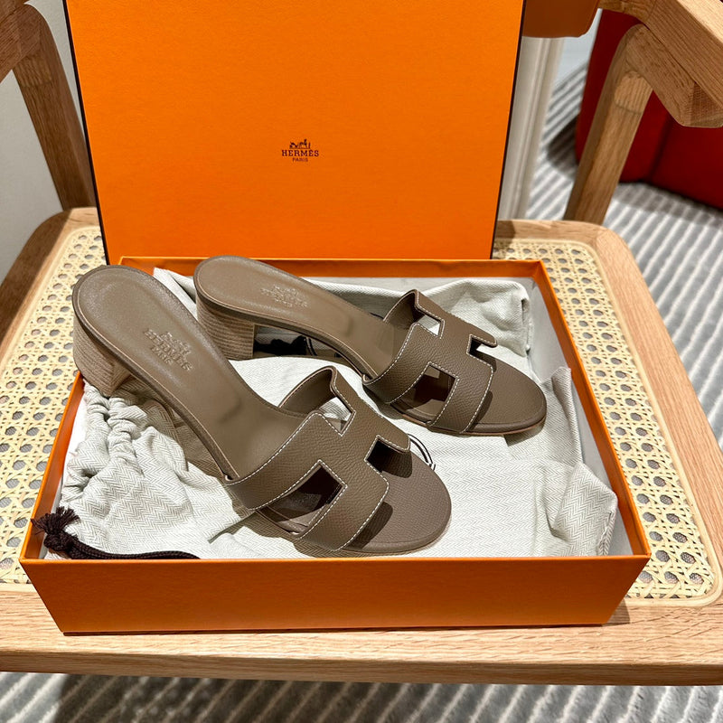Sandália Hermès