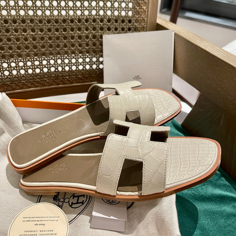 Sandália Hermès