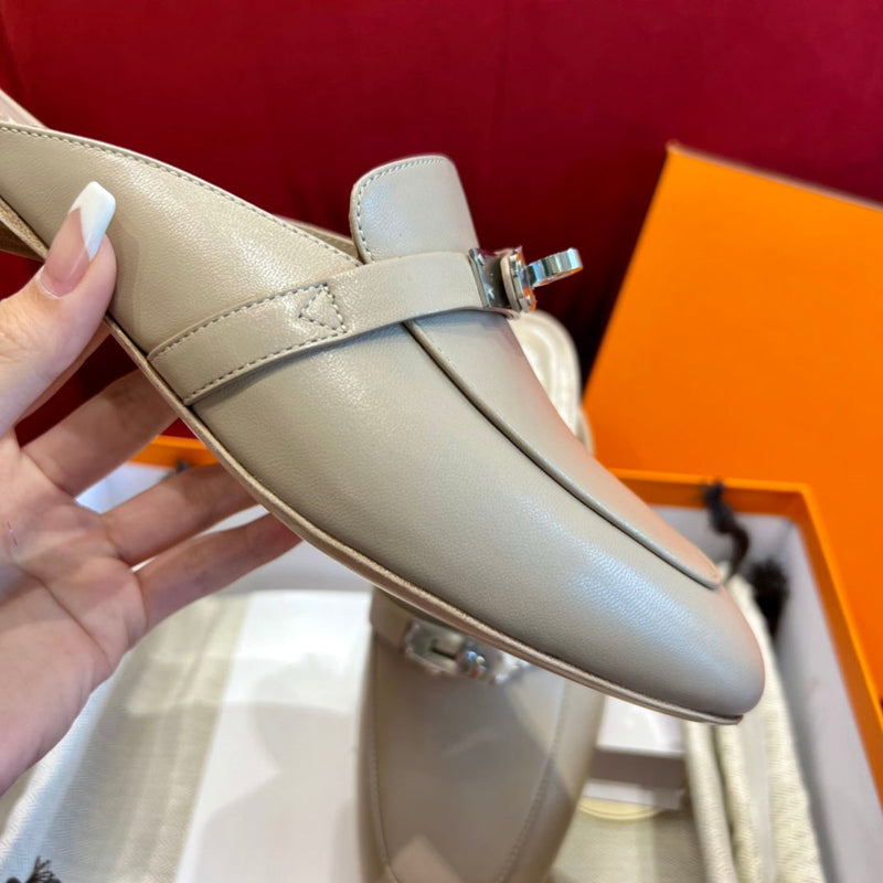 Sandália Hermès