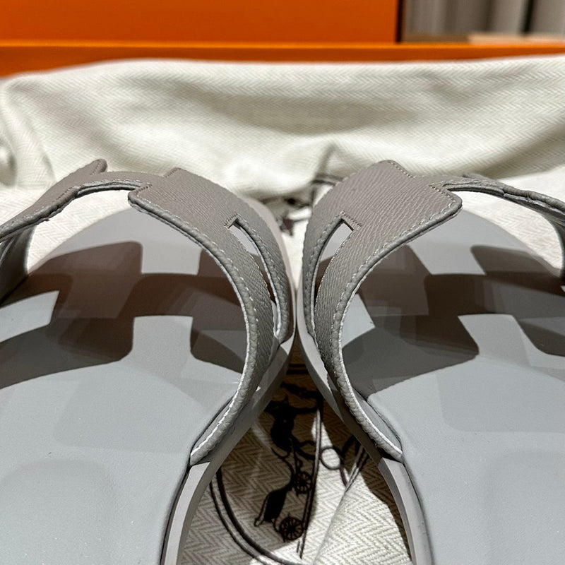 Sandália Hermès