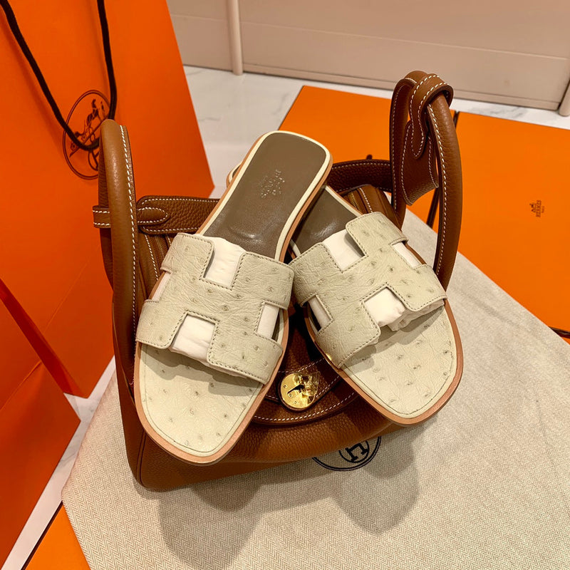 Sandália Hermès