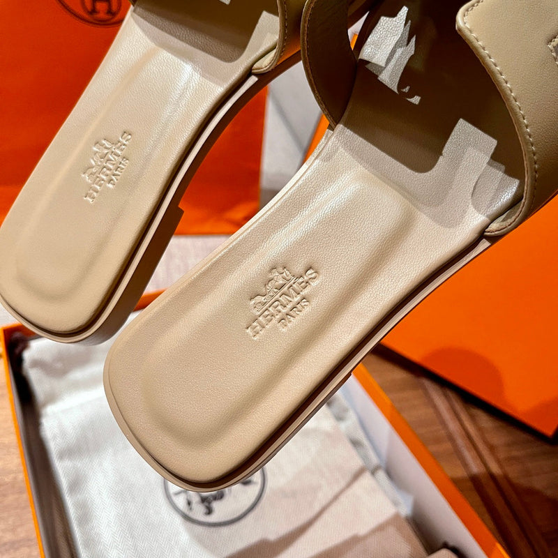 Sandália Hermès