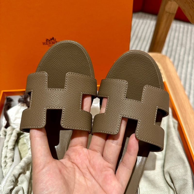 Sandália Hermès