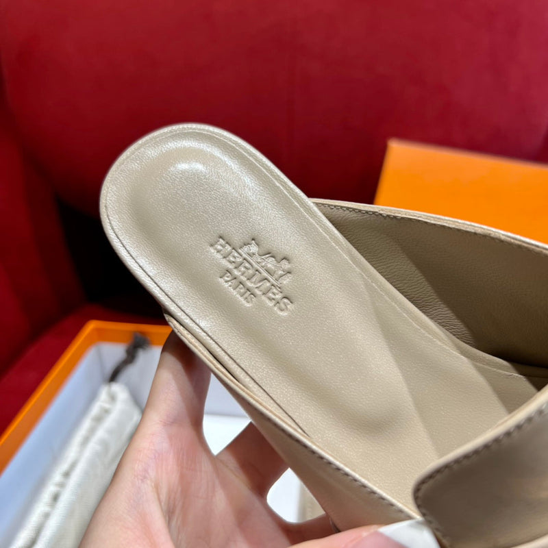 Sandália Hermès