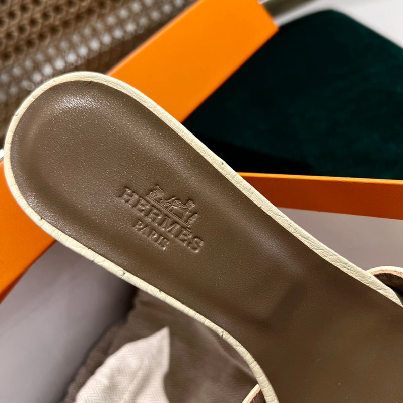 Sandália Hermès