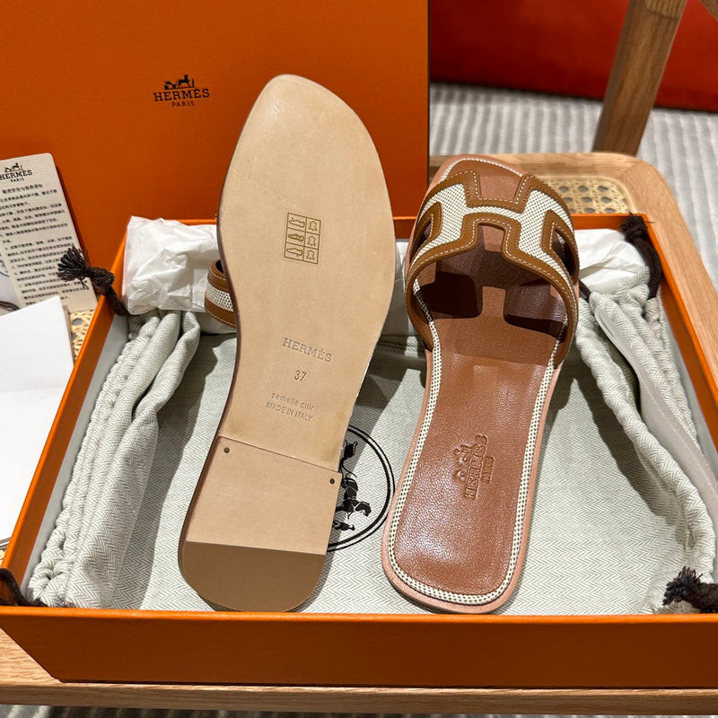 Sandália Hermès