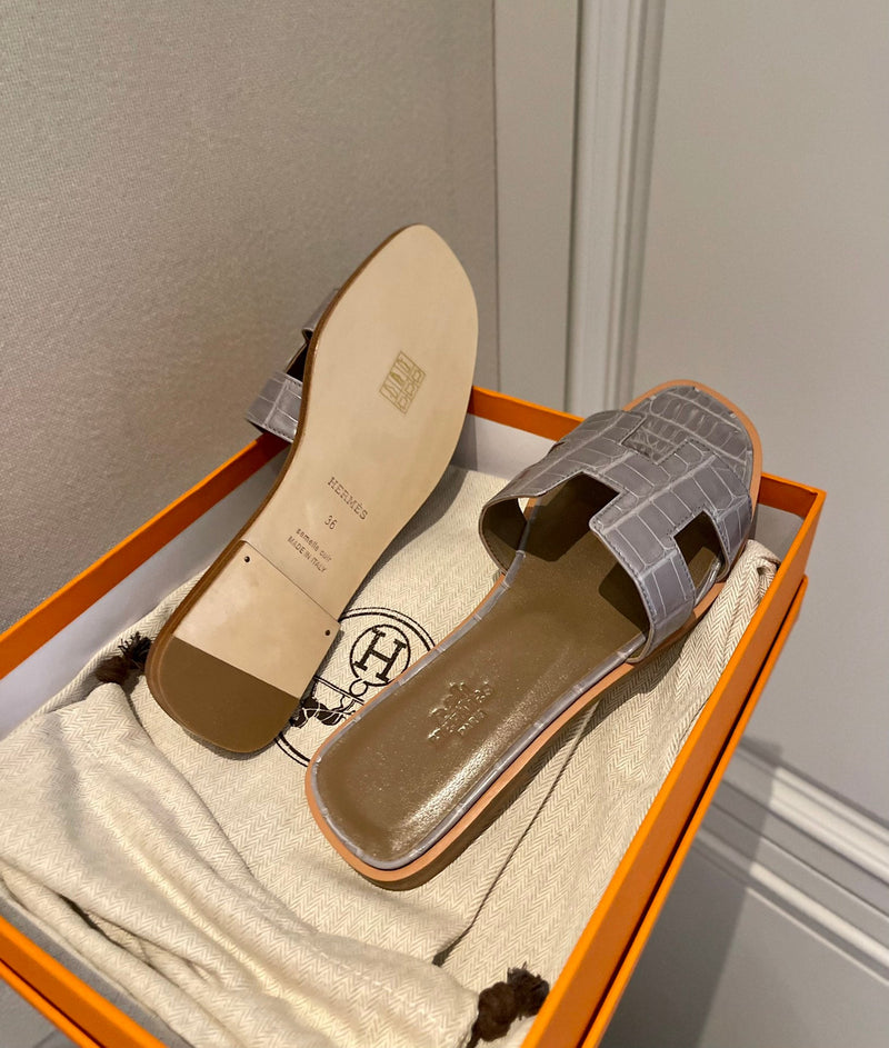 Sandália Hermès