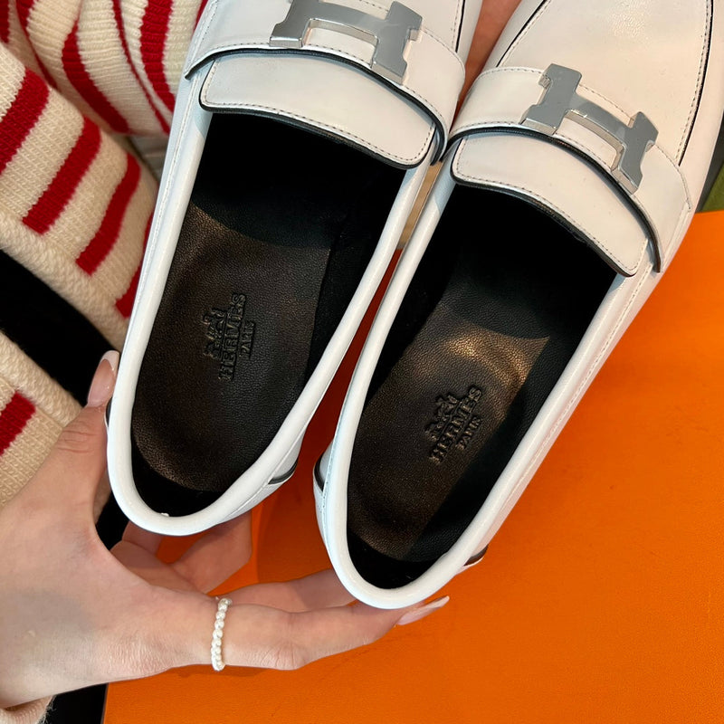 Sandália Hermès
