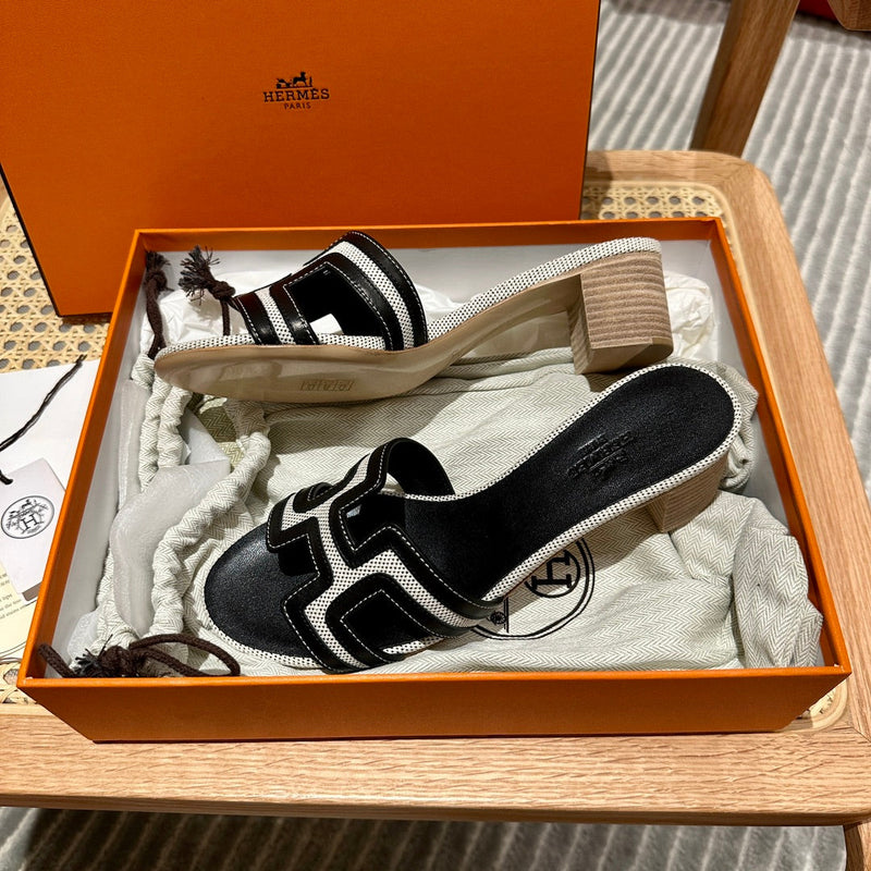 Sandália Hermès