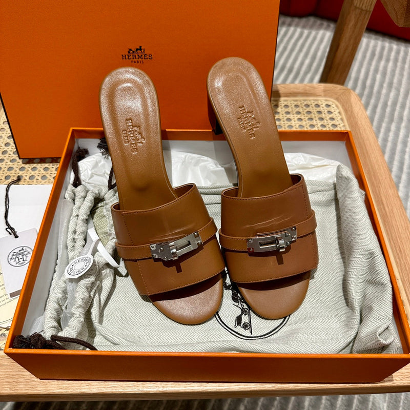 Sandália Hermès