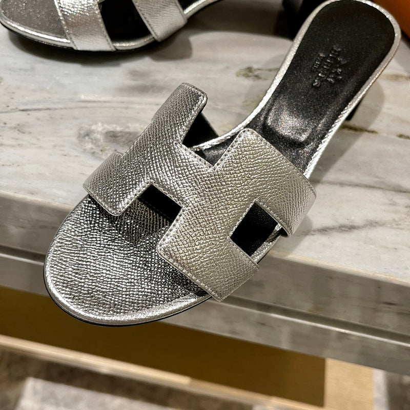 Sandália Hermès