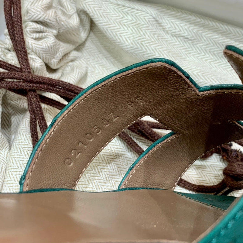 Sandália Hermès