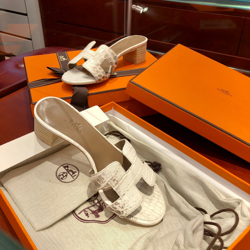 Sandália Hermès