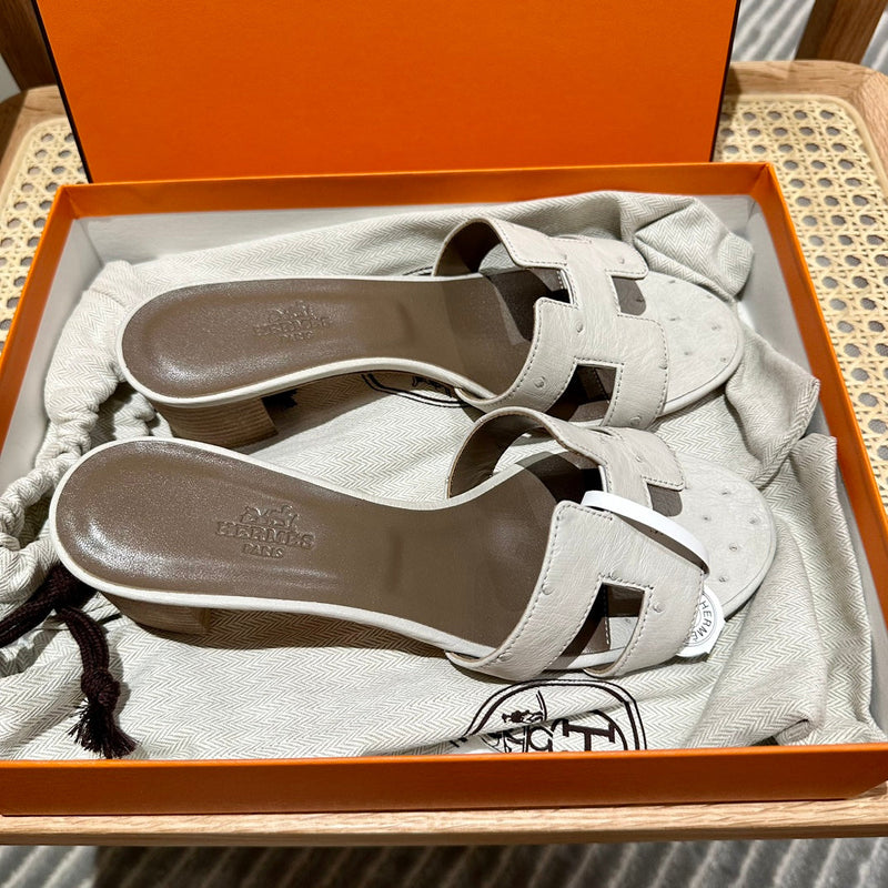 Sandália Hermès
