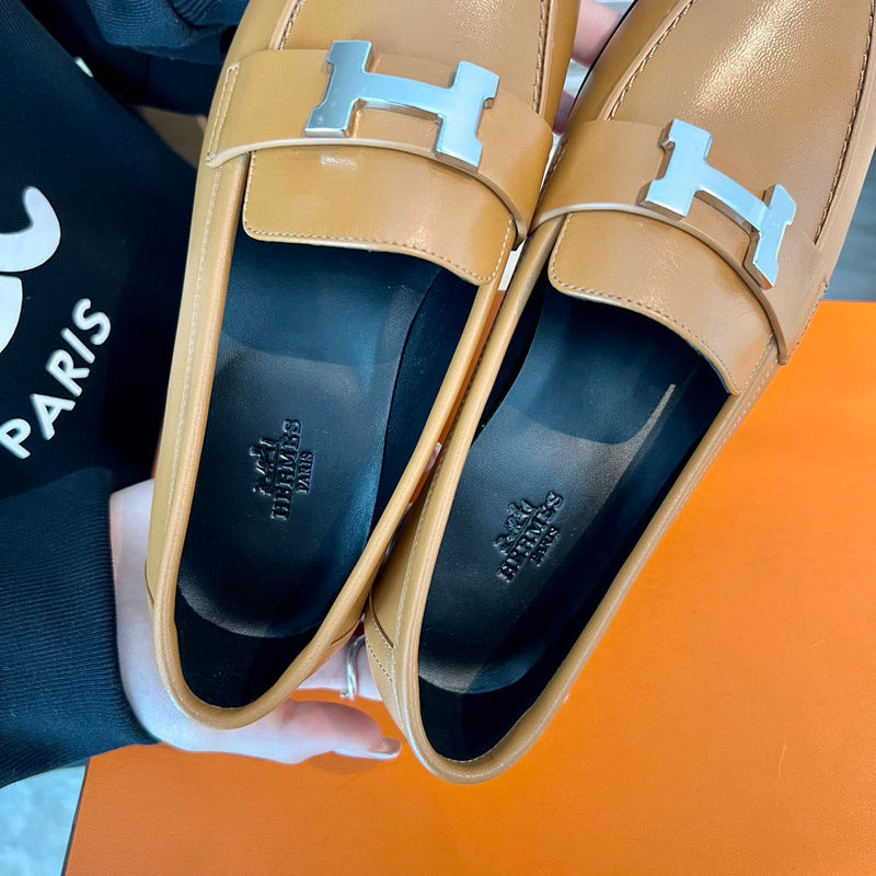 Sandália Hermès