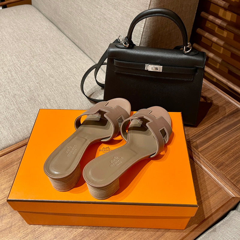 Sandália Hermès