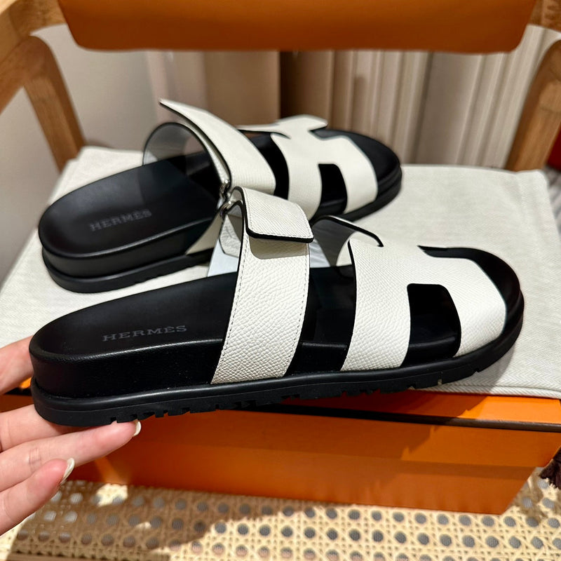 Sandália Hermès