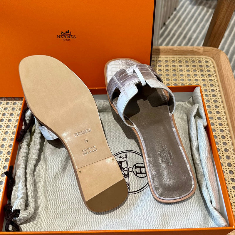 Sandália Hermès