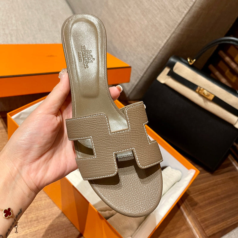 Sandália Hermès