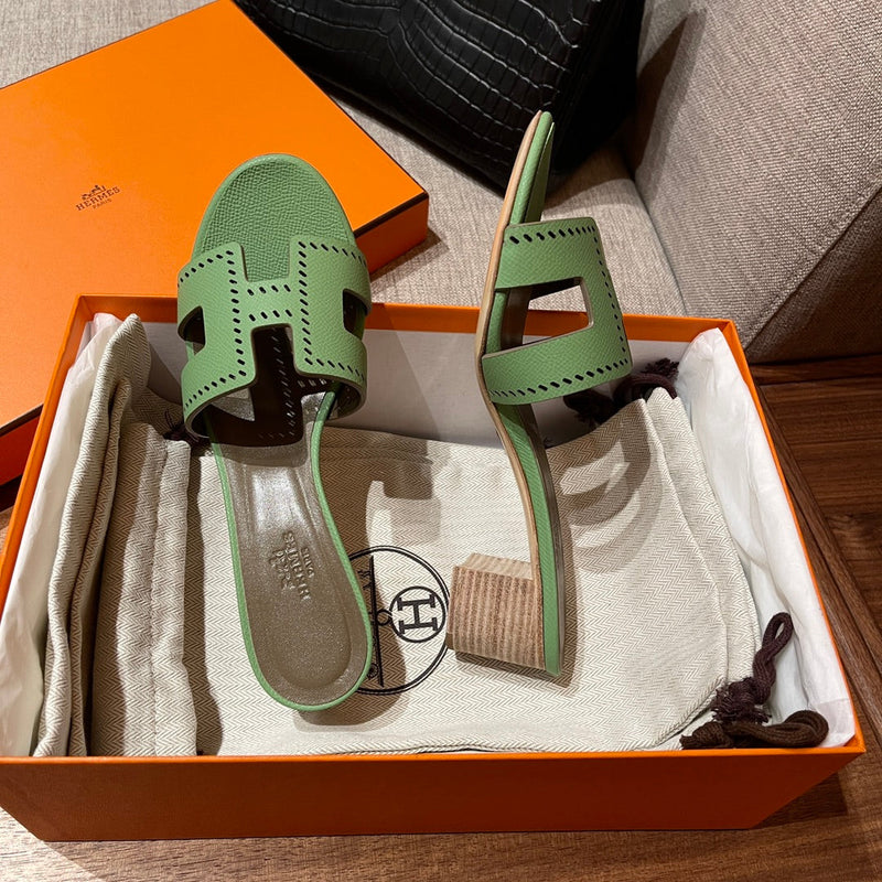 Sandália Hermès