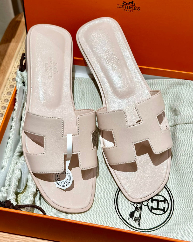 Sandália Hermès