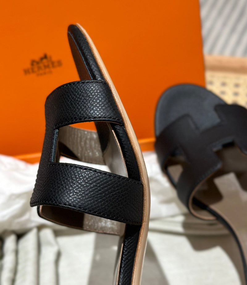 Sandália Hermès