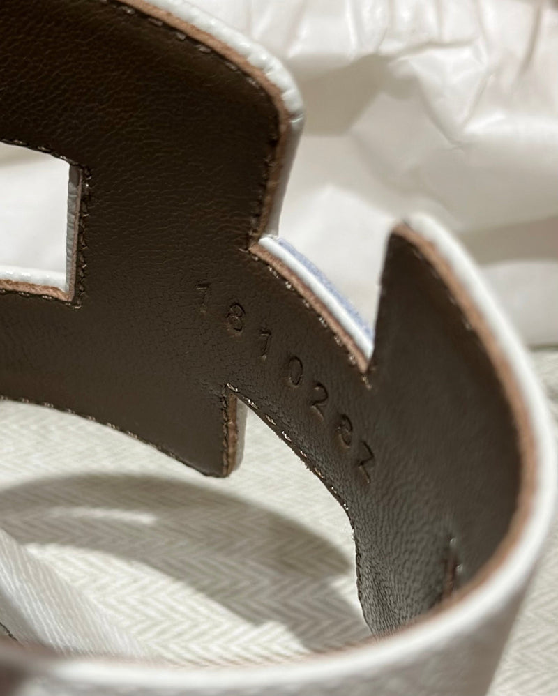 Sandália Hermès