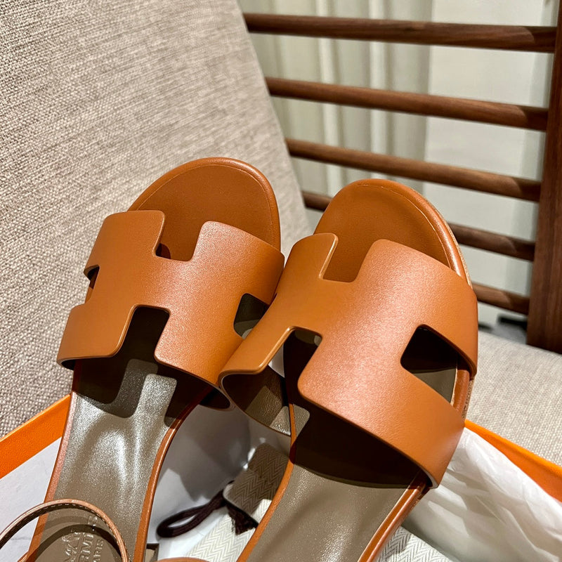 Sandália Hermès