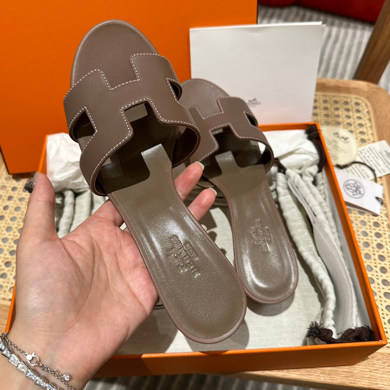Sandália Hermès