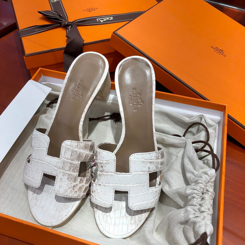Sandália Hermès