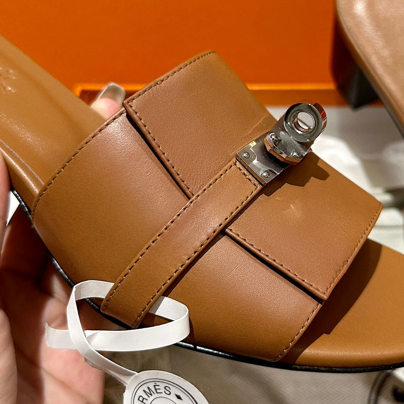 Sandália Hermès