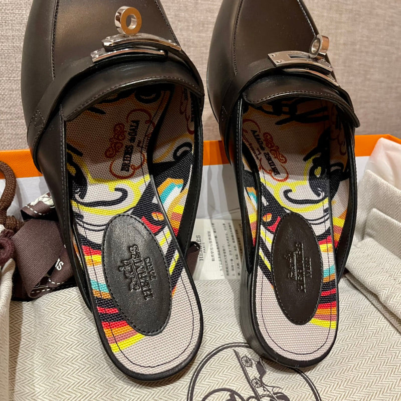Sandália Hermès